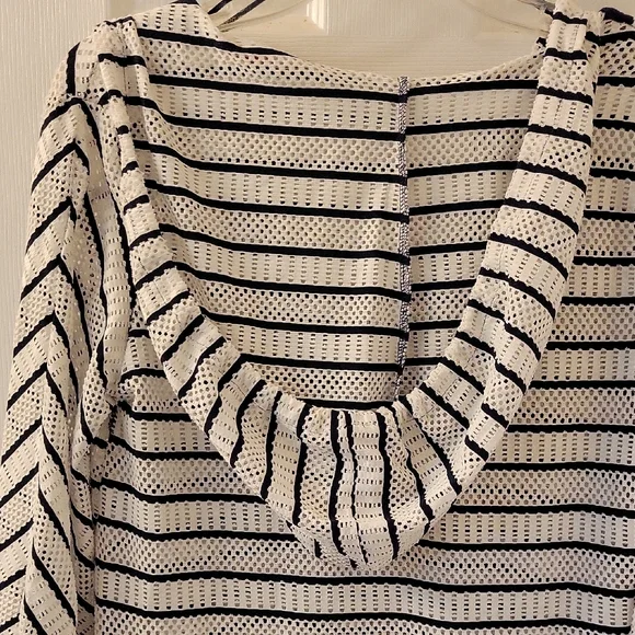 Beach Break Navy & White Hooded Swim Coverup Super Cute!! - Picture 7 of 10